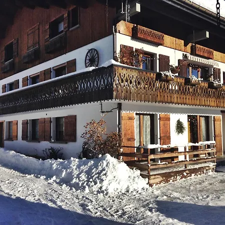 Confortable Aux Gets Avec Wi-fi Et Parking Privatif Apartamento